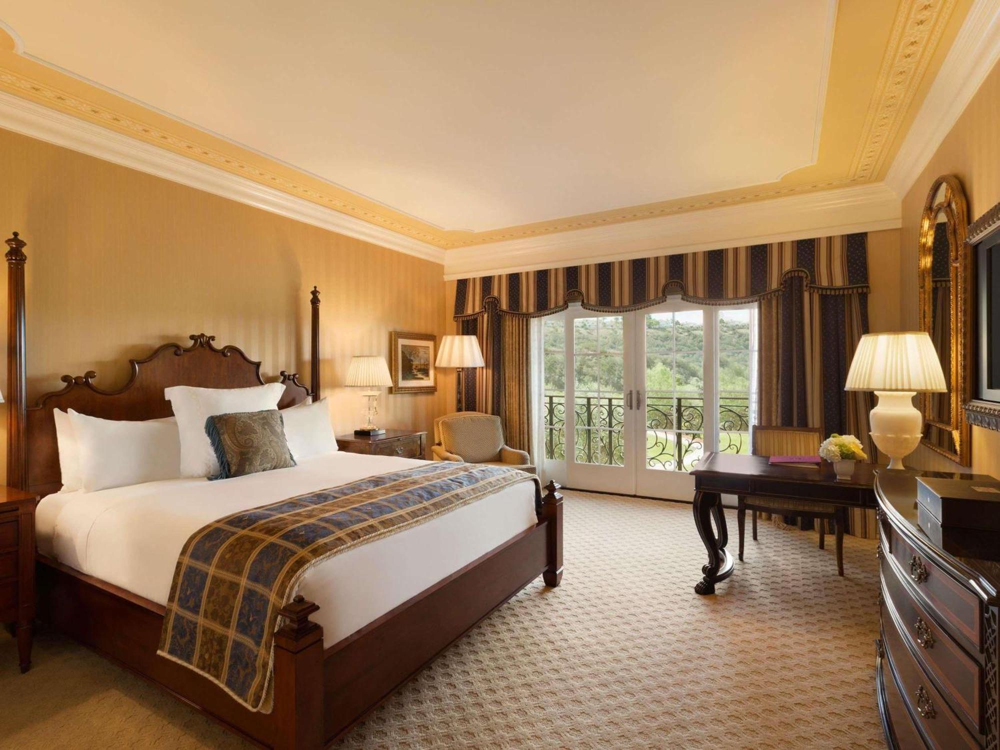 Fairmont King Room with Resort Views,162710694:JPEG